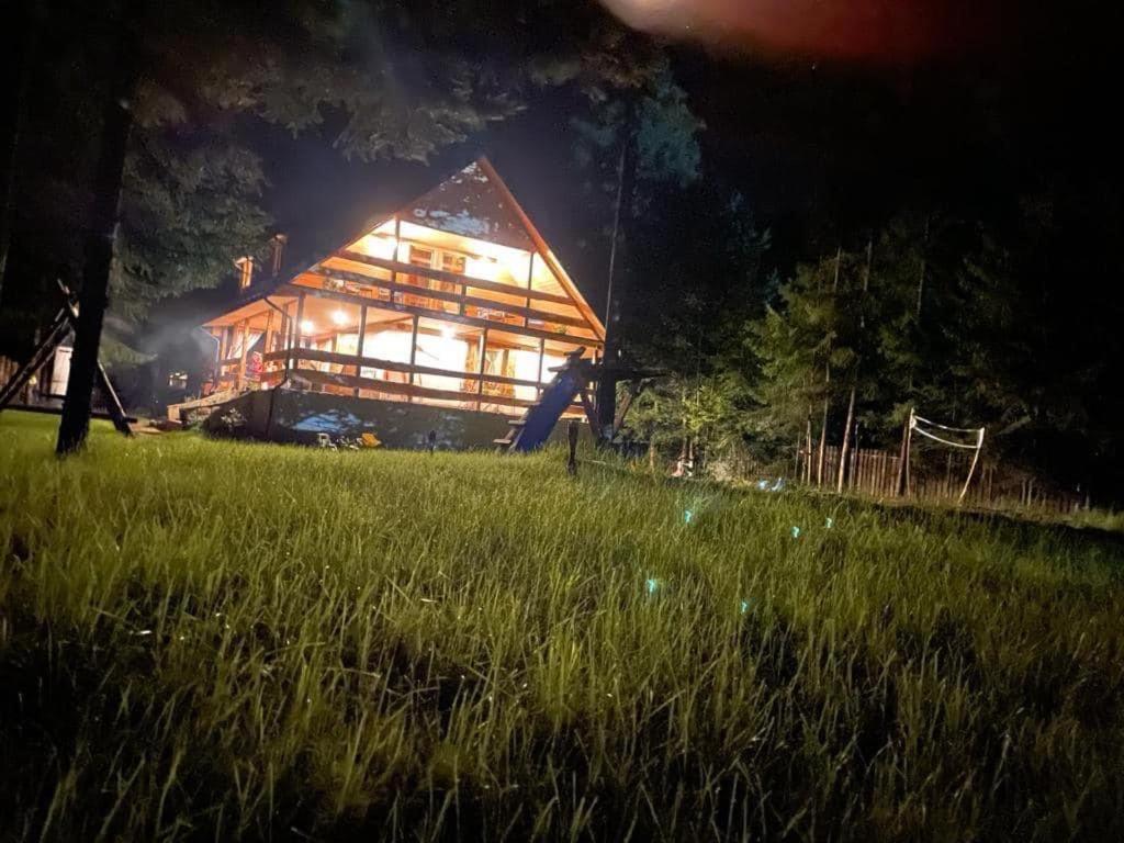 Domek Serce Lasu Hutki ภายนอก รูปภาพ